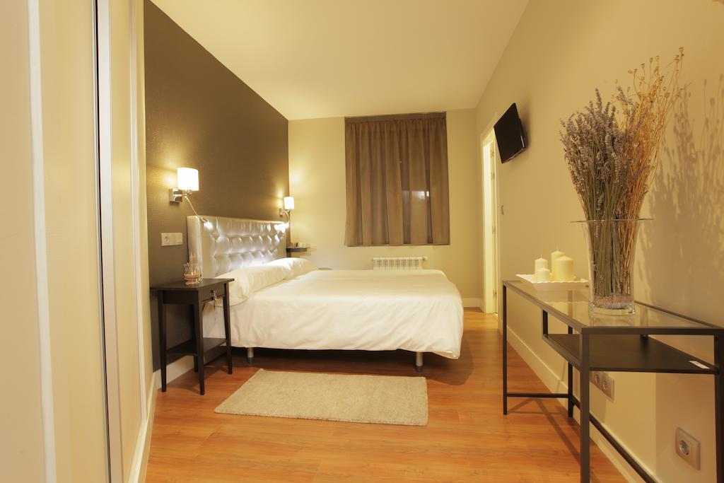 Hotel Rosal Oviédo Zimmer foto